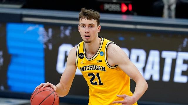 但年轻队员 但年轻队员