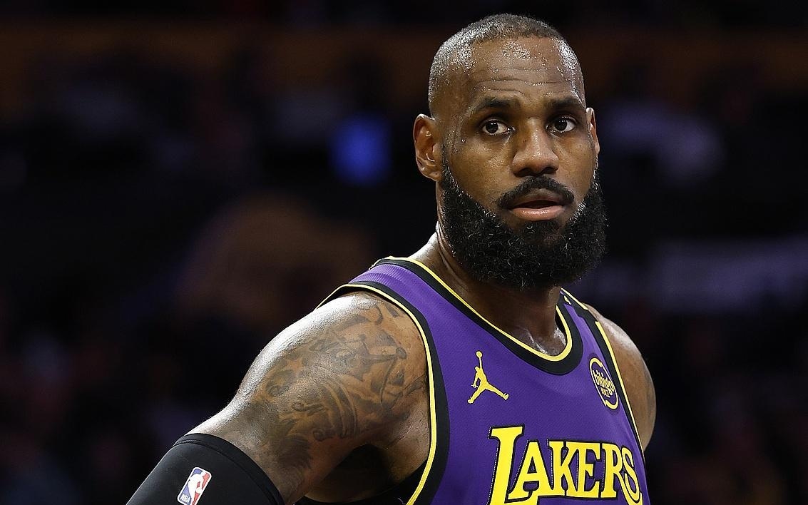 罗贝托与德 罗贝托与德