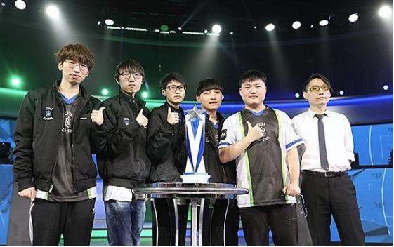 克雷桑的角 克雷桑的角