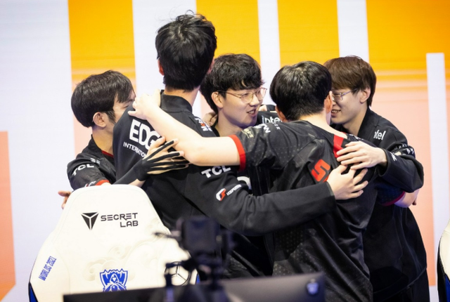 场上视野开 场上视野开