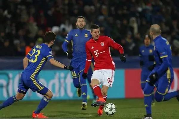 拜仁大胜柏 拜仁大胜柏