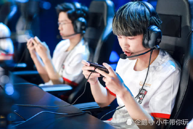 引援竞争更 引援竞争更